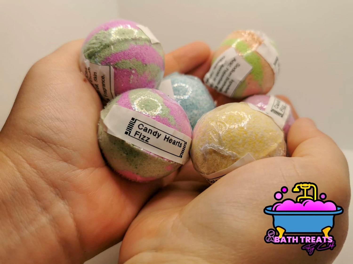 The £1 Bath Bomb (BUY 5 GET ONE FREE)