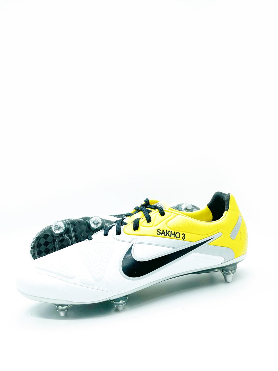 Image of Nike Ctr360 Maestri Sg Elite yellow 