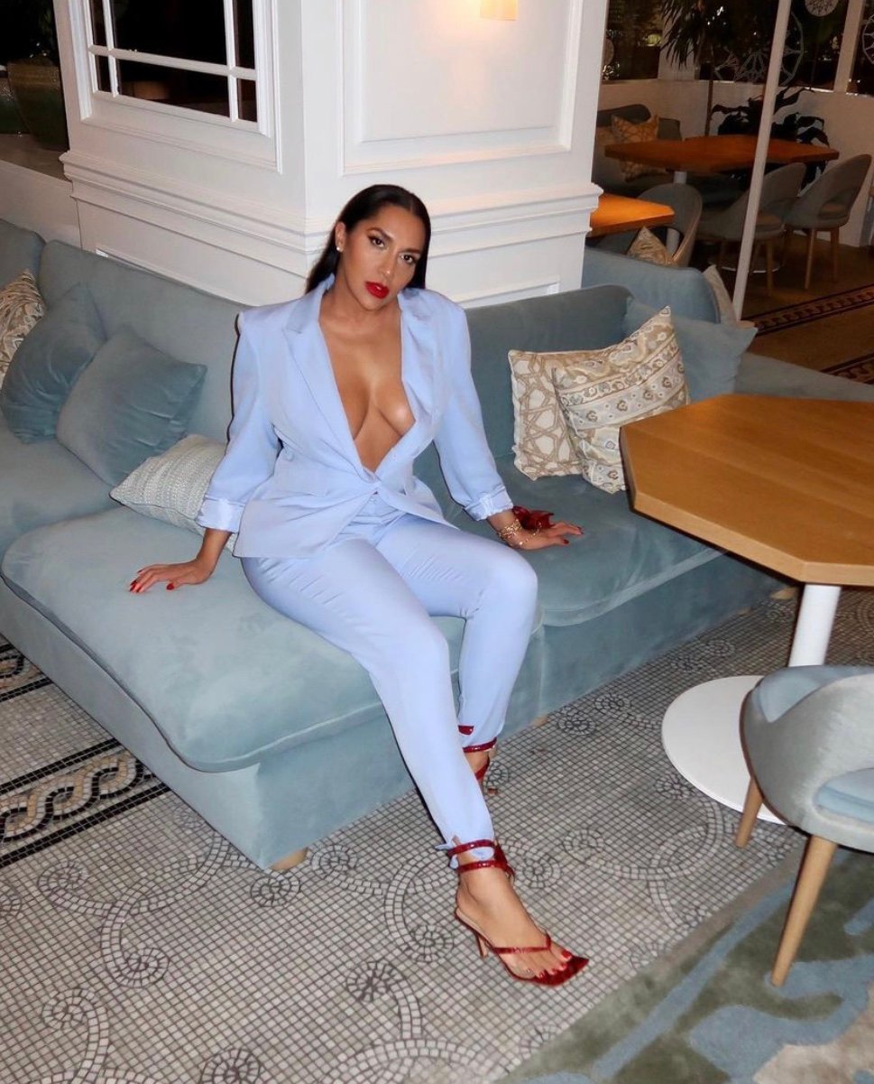 Image of BABY BLUE 2-PIECE SUIT SET (XL)