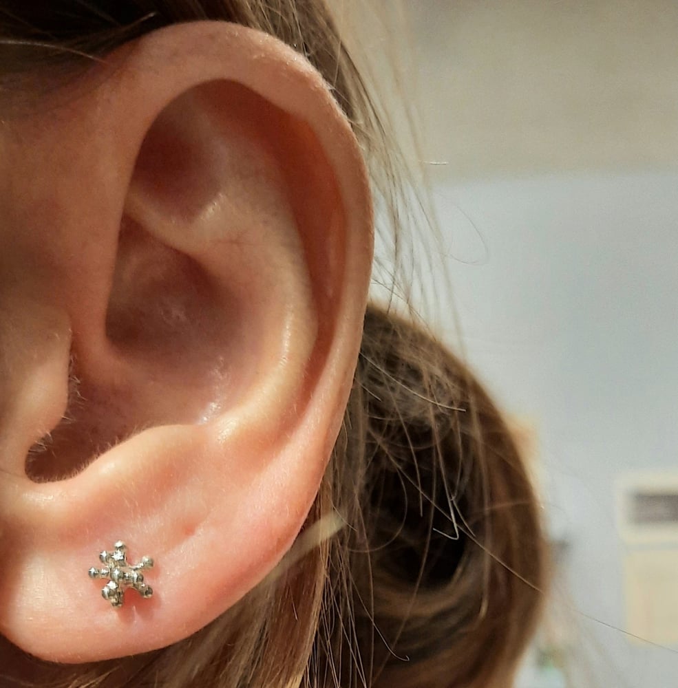 Image of Sterling Silver Small and Medium Dandelion Stud Earrings (sold separately per pair)