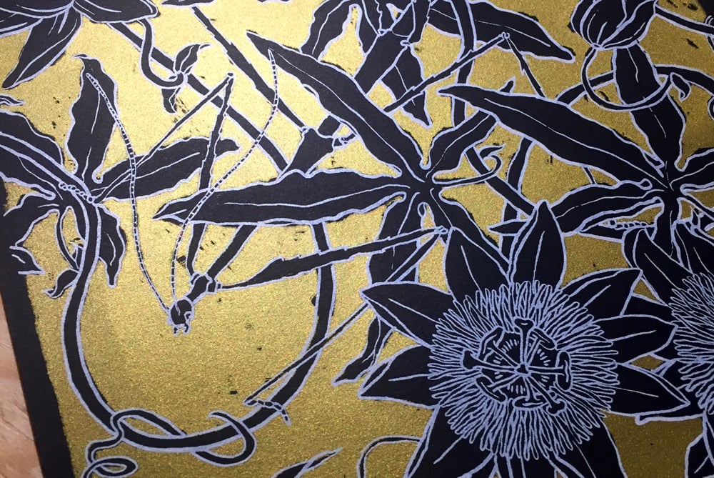 Image of Passiflora (gold)
