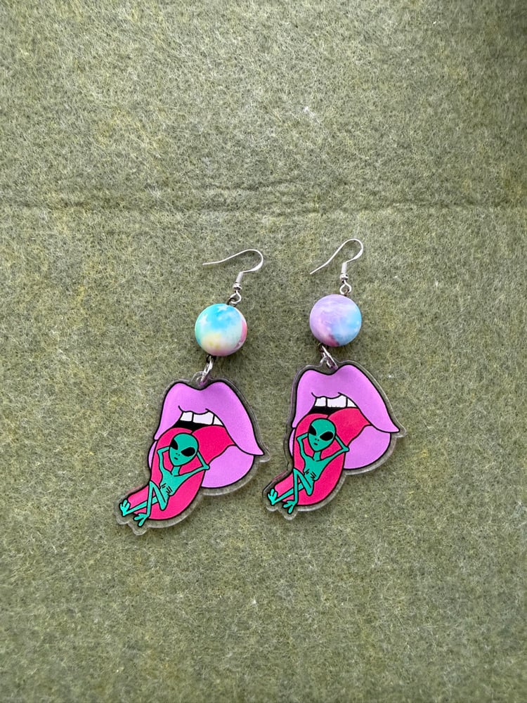 Image of Alien tongue earrings ✨👽