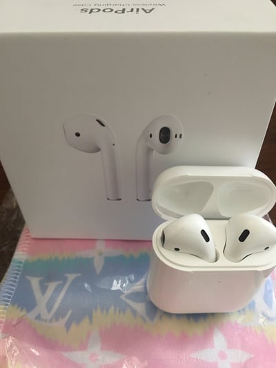 Image of AIR PODS