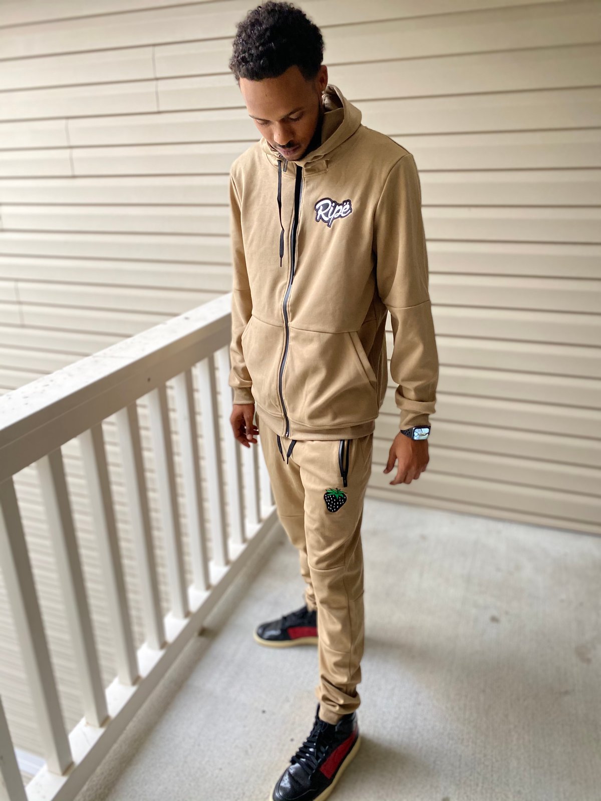 tan sweatsuit mens