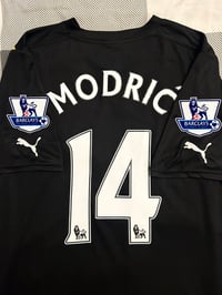 Image 1 of Tottenham Hotspur “MODRIC 14” 2011/12 Third Shirt + patches (L)
