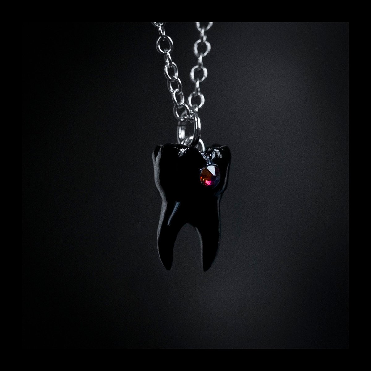 PRE-ORDER: Swarovski Tooth Gem 2-Root Molar Necklace in Glossy Black
