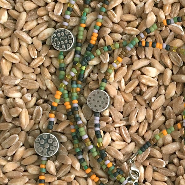 Image of Simple Seed Bead Necklaces in Forest and Retro