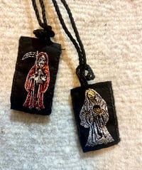 Image 1 of Talisman necklace glitter DEATH