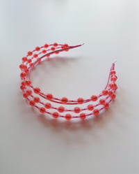 Image 1 of TRIPLE STRAND BEAD AND MESH CROWN : PINK / RED