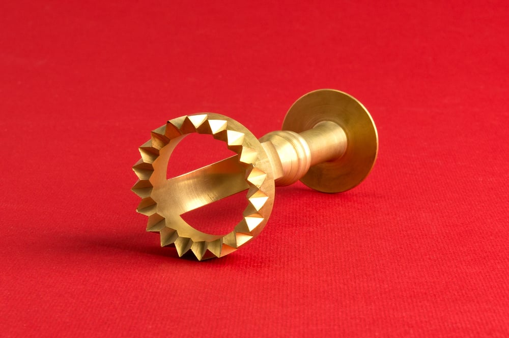 Image of STAMPO PER CAPPELLETTI IN OTTONE / BRASS CAPPELLETTI STAMP