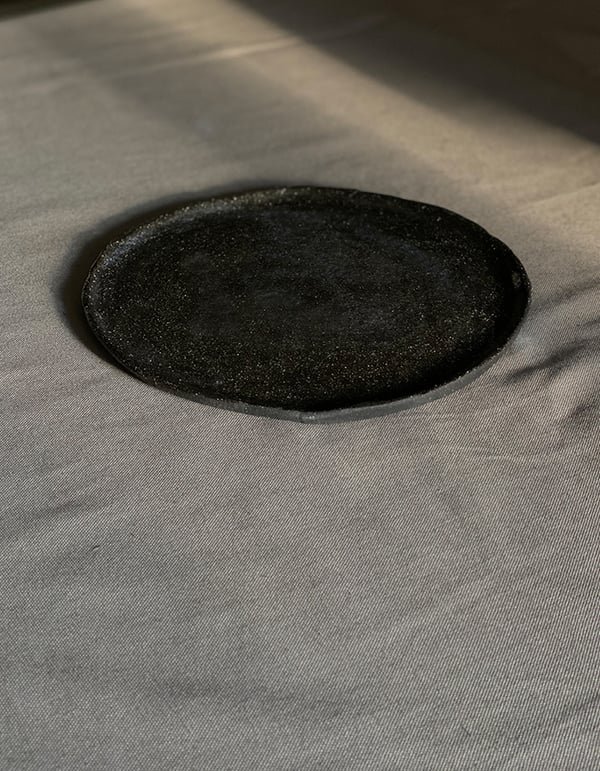 Image of "La Vaisselle" stoneware flat textured dish in black