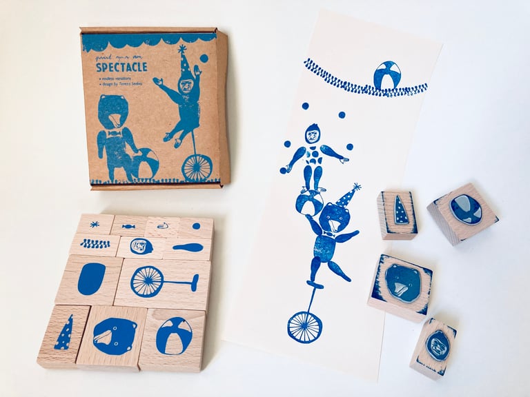 ‘SPECTACLE’ stamp set