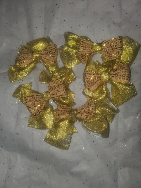 Image of Gold bling bow