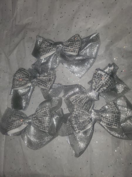 Image of silver bling bow