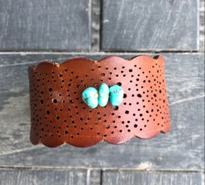 Image of Scalloped leather cuff/turquoise 