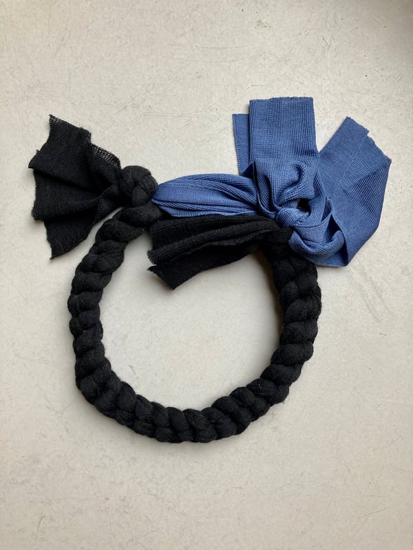 Image of Wool and Silk Chain / Hairband, Black / Saphire