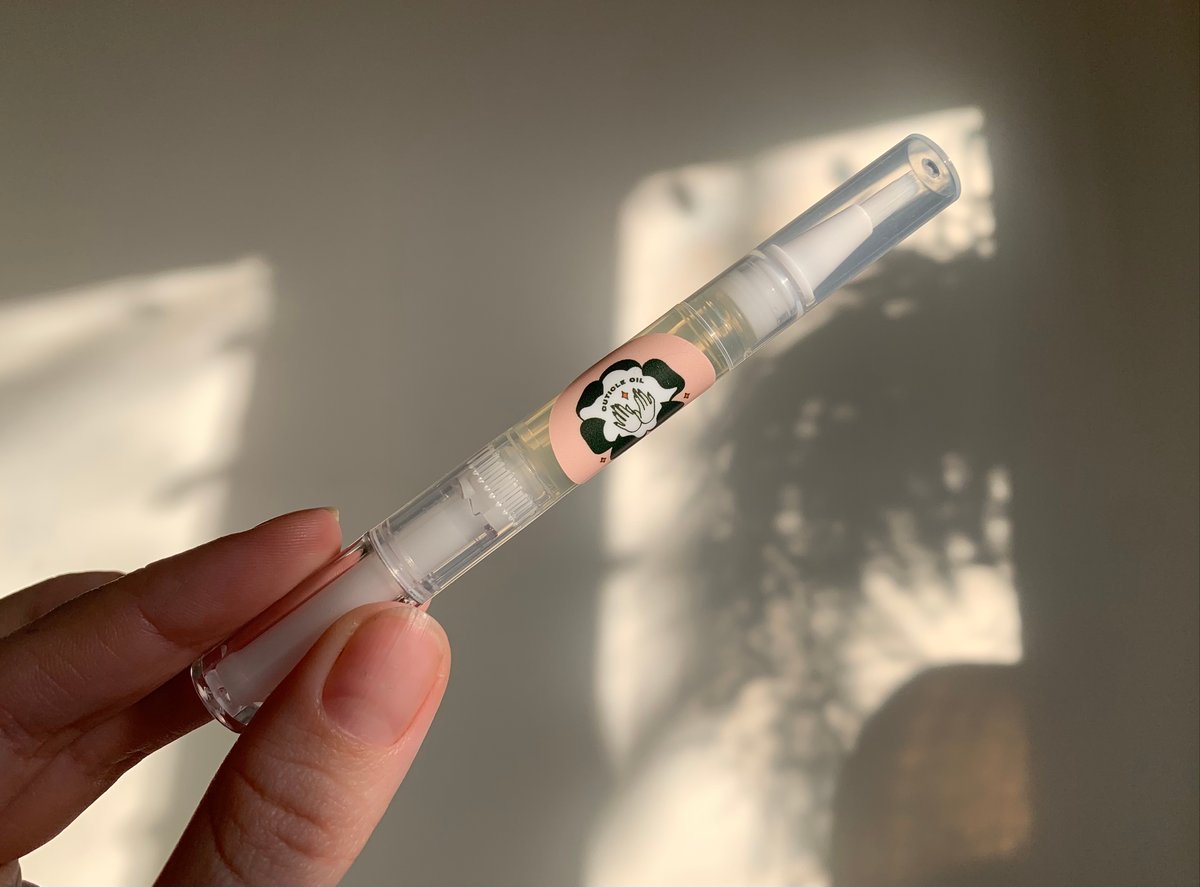 Gold Dust Cuticle Oil Brush Pen