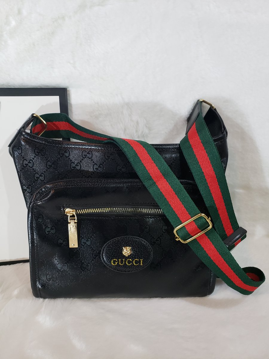 Gucci Men's Black Messenger Bags with Cash Back