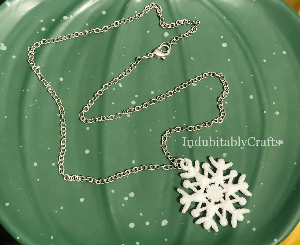 Frosted Snowflake Necklace