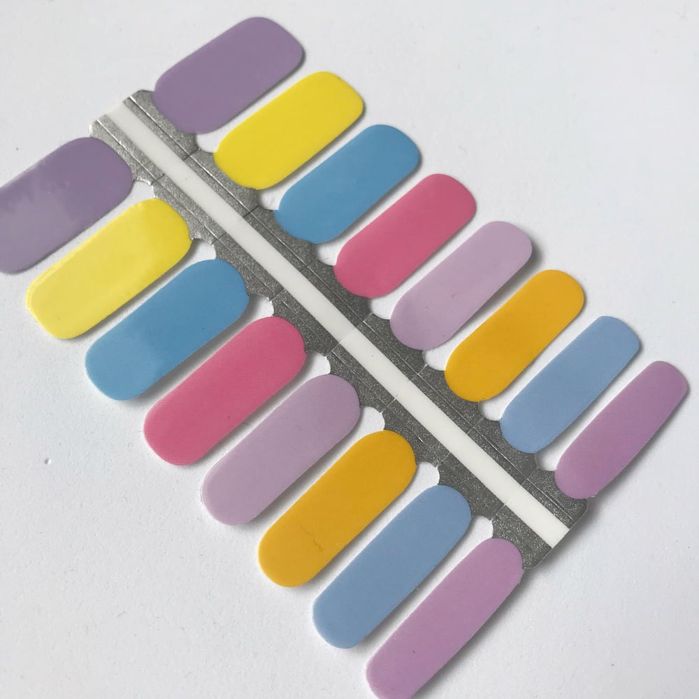 Bubblegum Nail Polish Strip