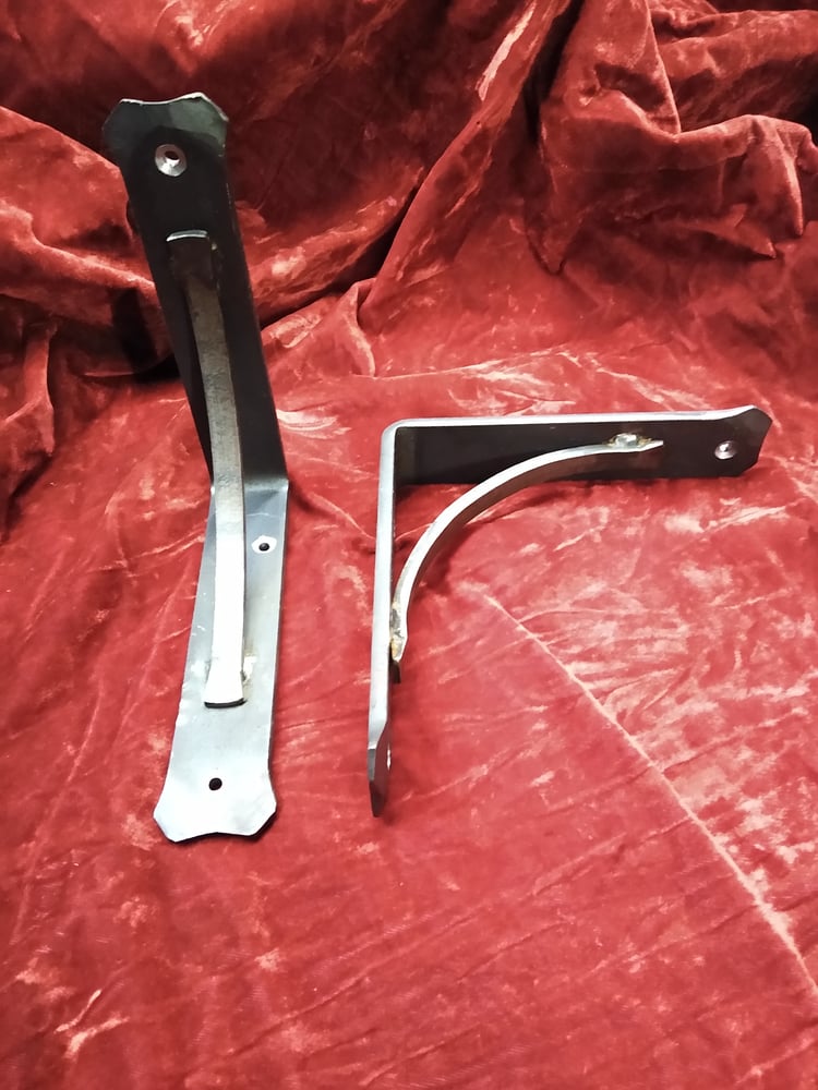Image of 8"shelf brackets