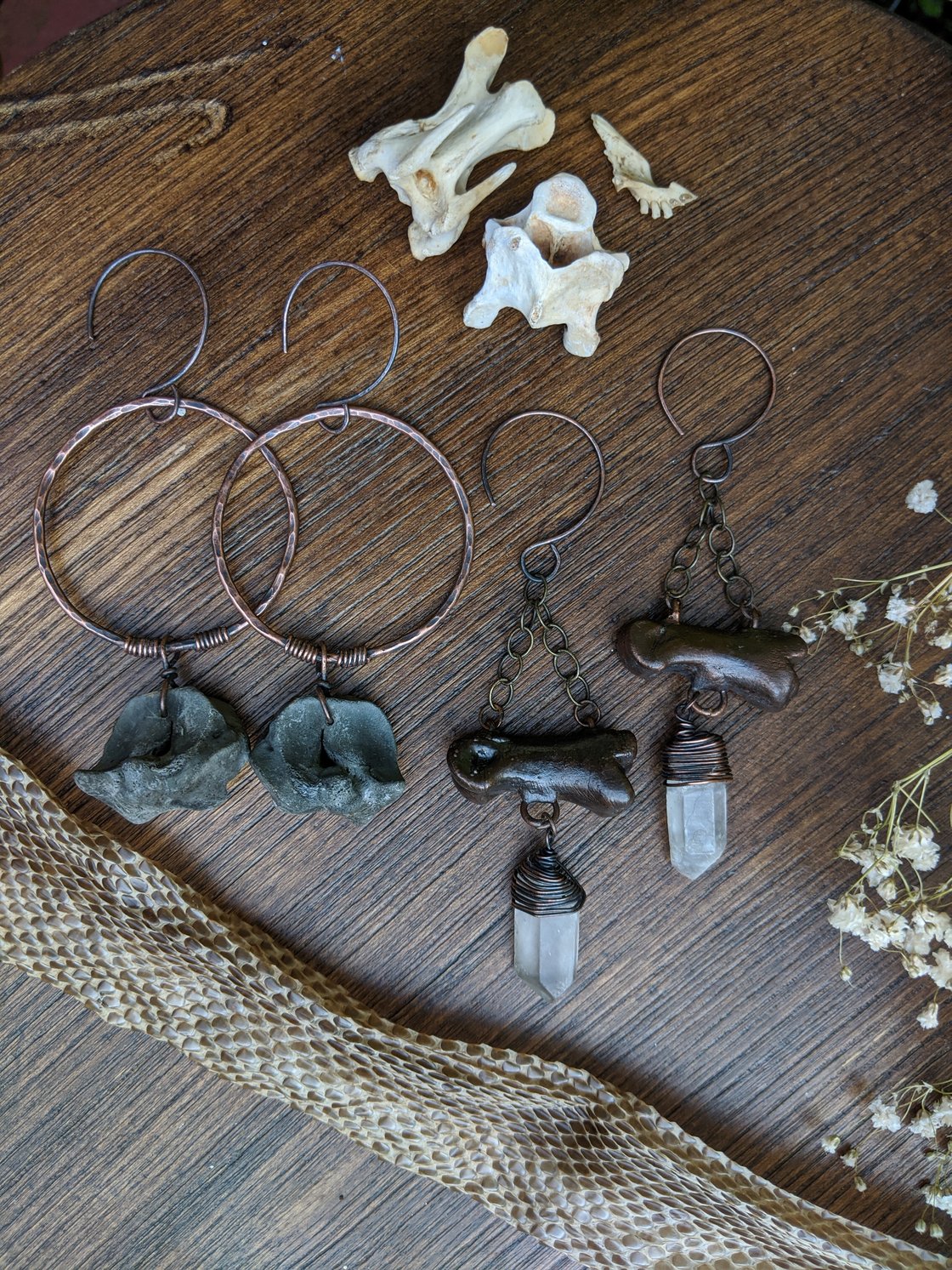 Image of Deer & Clear Ear Weights