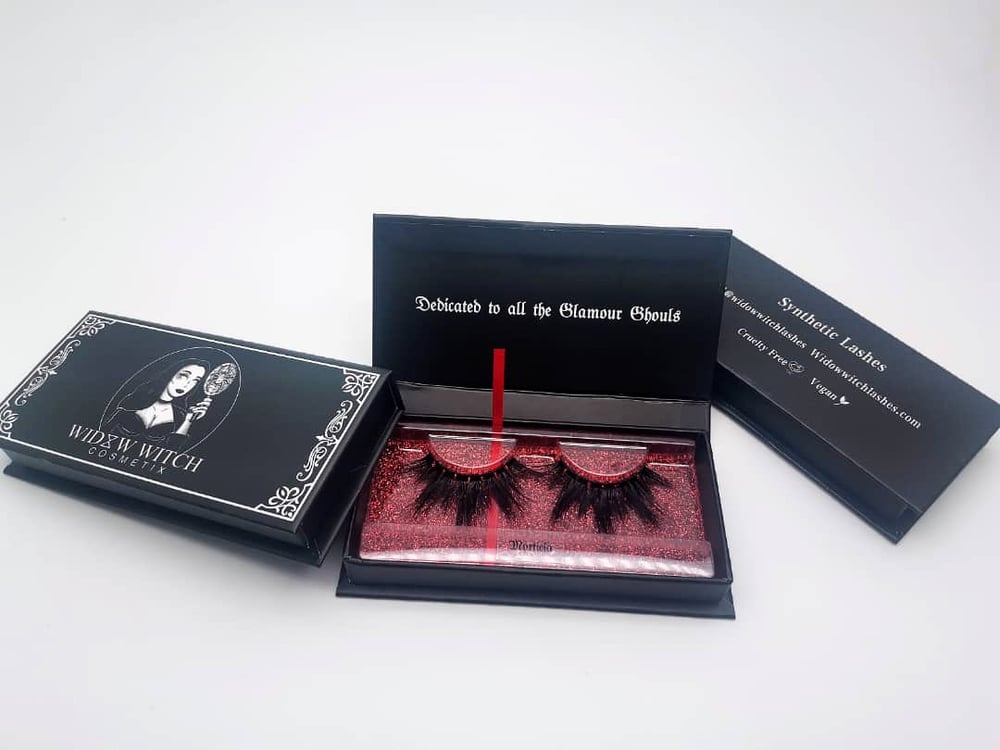 Image of Morticia Lashes
