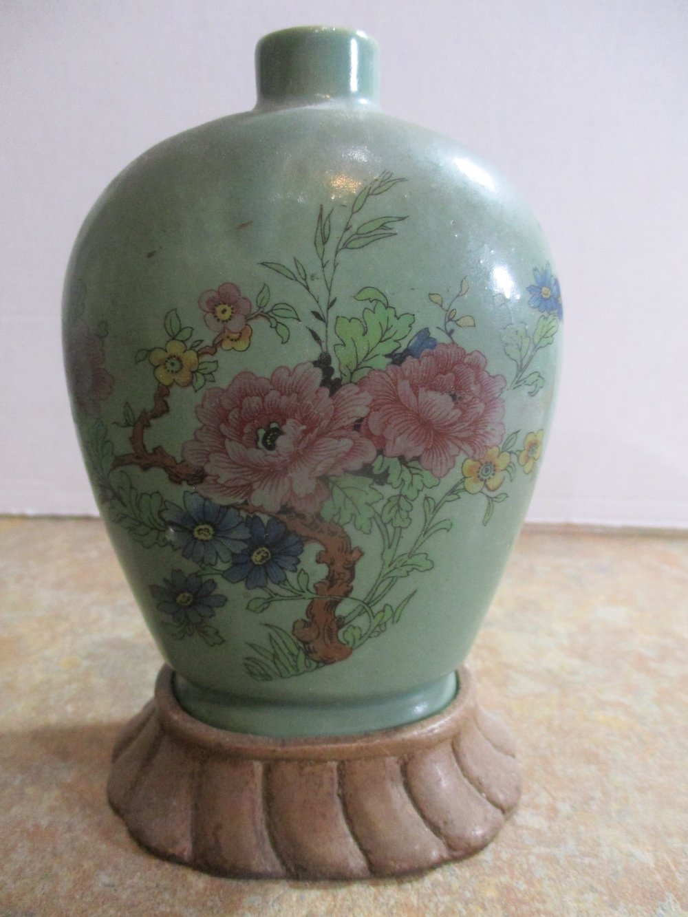 Hand-Painted Pair of 19th Century Asian Vases on stands Made for Export in the Early 1900s #ON953