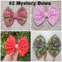 $2 Mystery Bows!