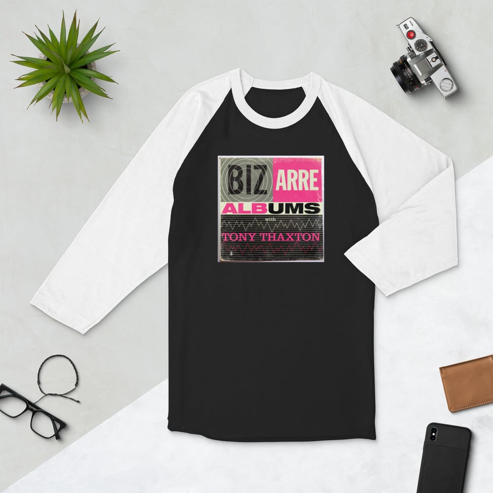 Image of 3/4 sleeve raglan shirt