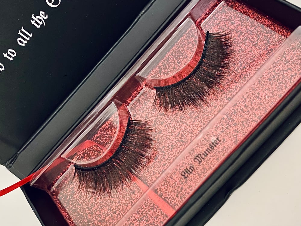Image of Lily Munster Lashes