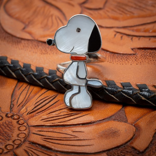 Image of Vintage 1960s Zuni Inlay Snoopy Ring Signed C. Walela RARE! Size 7 Sterling Silver Mother Of Pearl