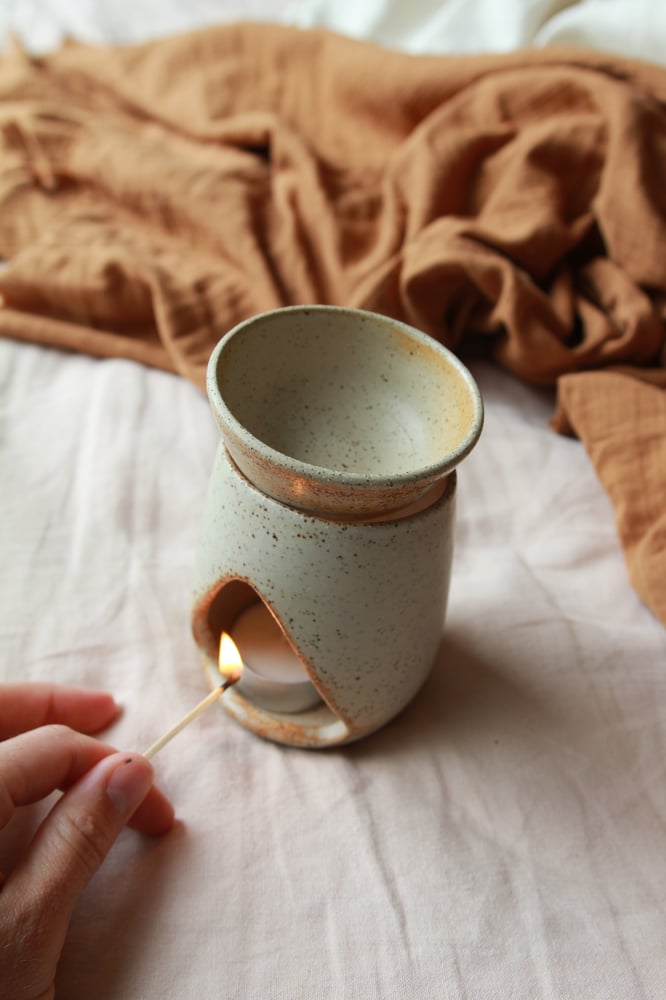 Image of Speckled Oil Burner 