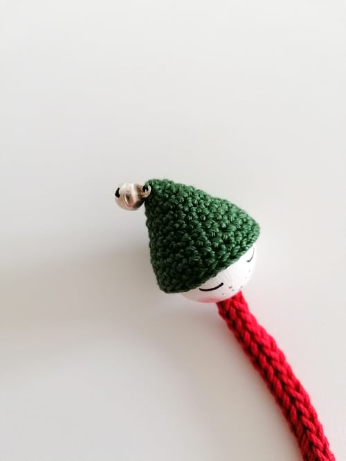 Image of Elf bookmark_red with green hat