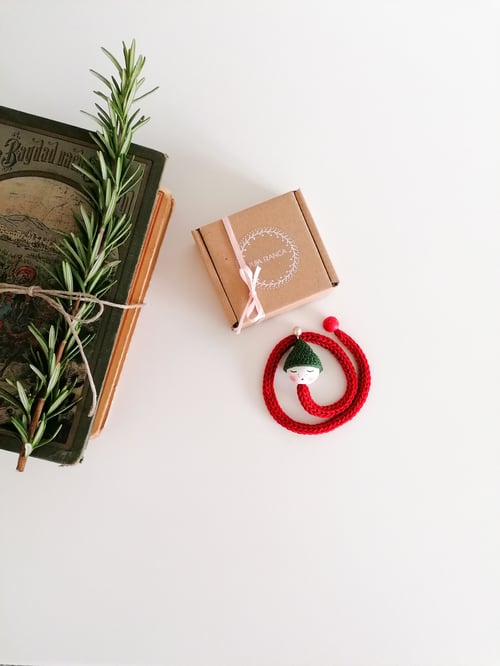 Image of Elf bookmark_red with green hat