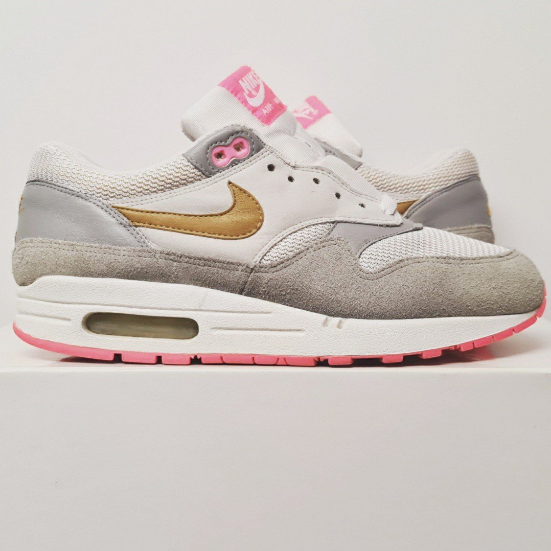 mens pink airmax