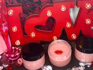 Image of Chocolate Covered Strawberry Yoni Scrub