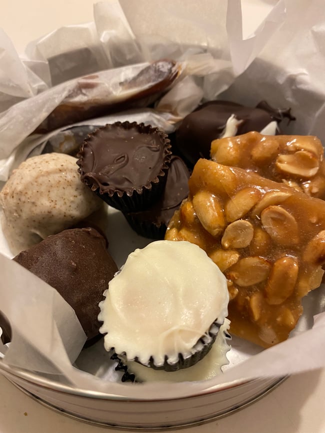 Holiday Tin with "Happy Holidays" Art Postcard