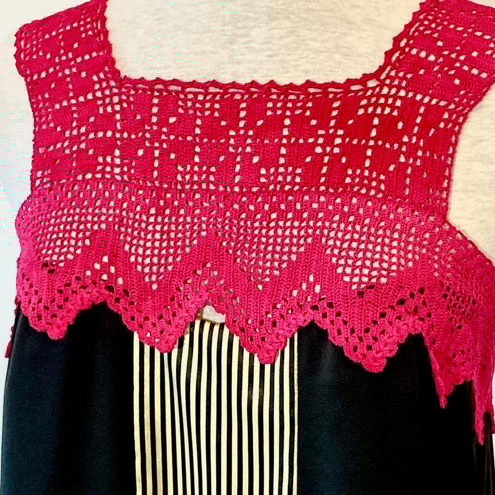 Image of  Noir and Hot Pink Nixie Blouse