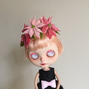 Image of Poinsettia Headband for Neo Blythe Dolls 1