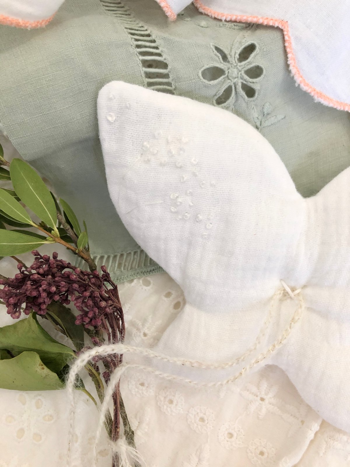 Image of Mini Pom' Petit Ephémère Ecru