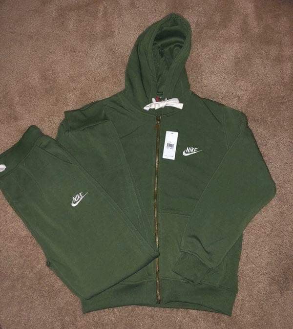 olive nike sweatsuit