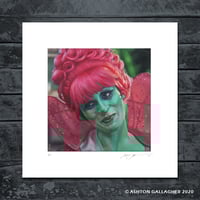 THE RECEPTIONIST MINI PRINT