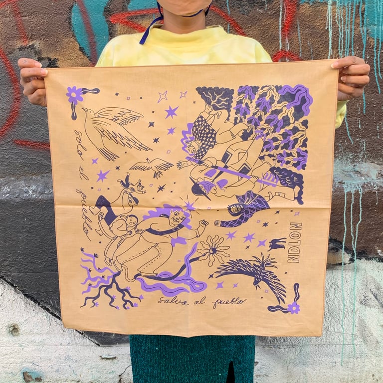Ashley Lukashevksy "Solo el pueblo salva al pueblo" Bandana Image 4