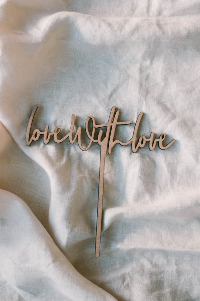 Image of Cake Topper "Love With Love"