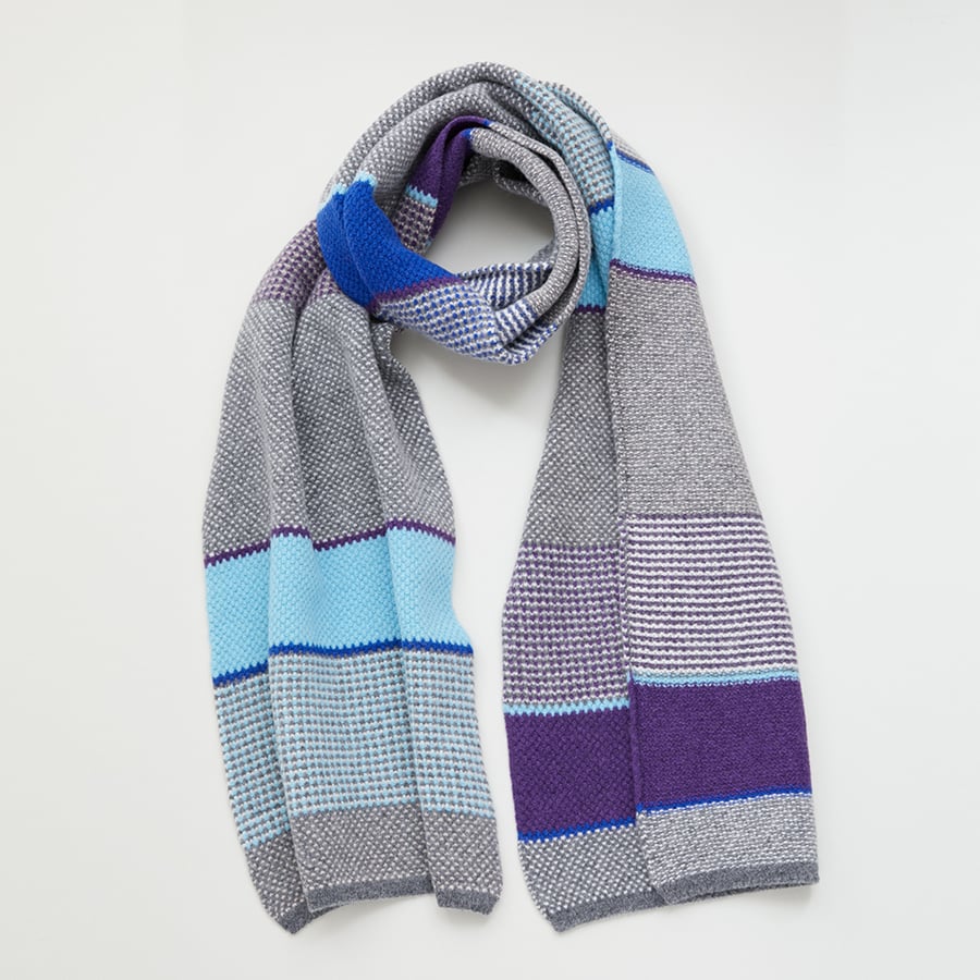 Image of Tuck Stitch Stripe Shawl / Charcoal