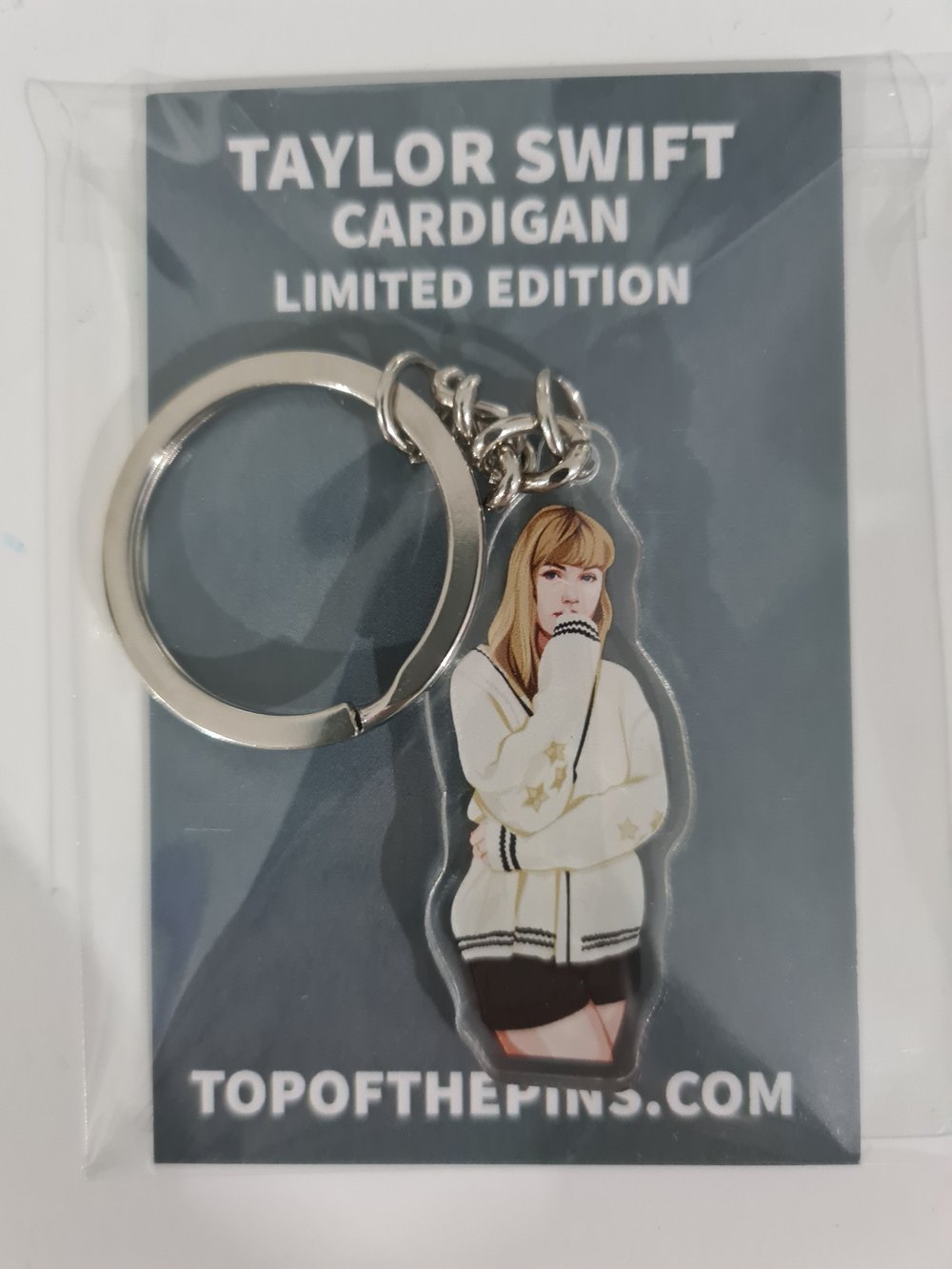 Taylor Swift Cardigan - keychain 