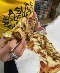 Image 2 of A Slice of Pizza HATE T-shirt GIALLA