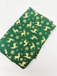 Image 1 of Chemin de Table de Noël vert cerfs dorés