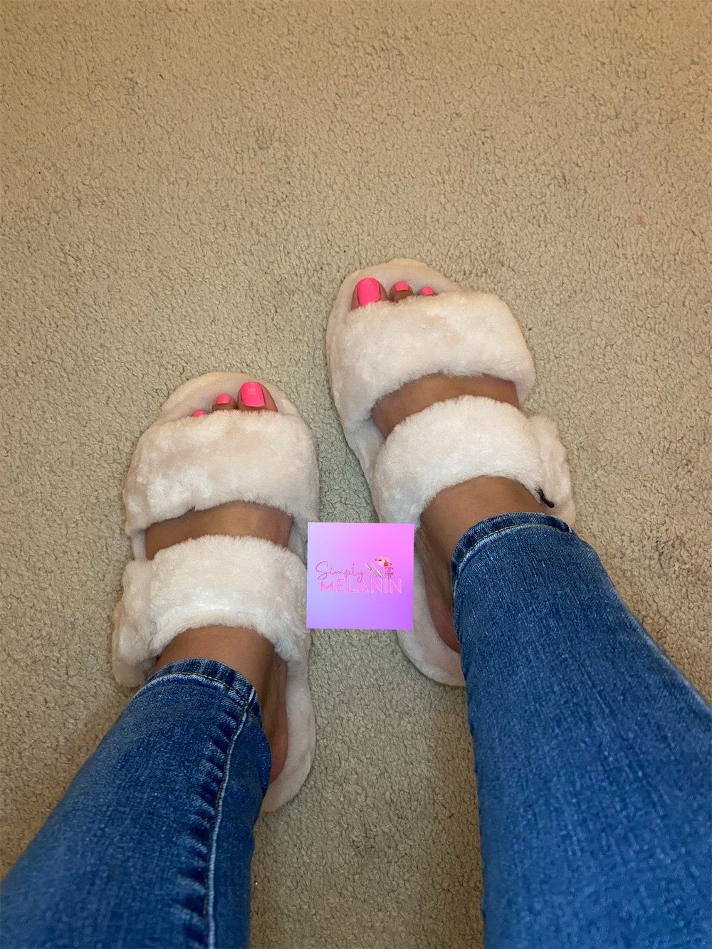 Image of fluffy sandals ✨.